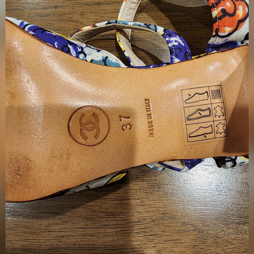 Vintage Chanel Floral Heels Size 37 - Picture 5 of 14